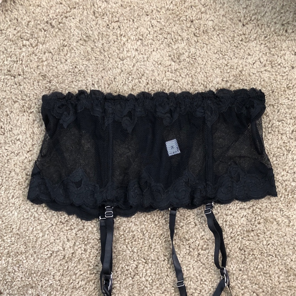 Yandy Garter 34